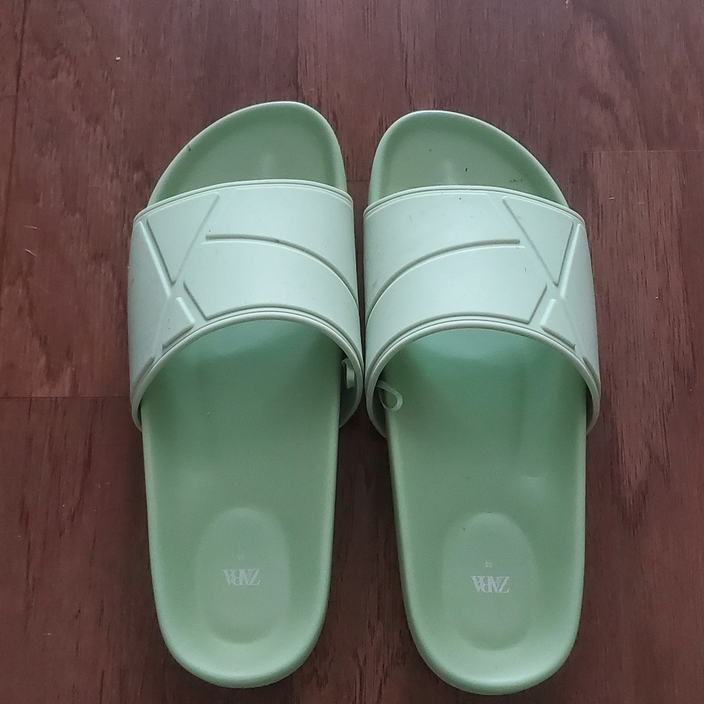 Zara Pastel Green Slides